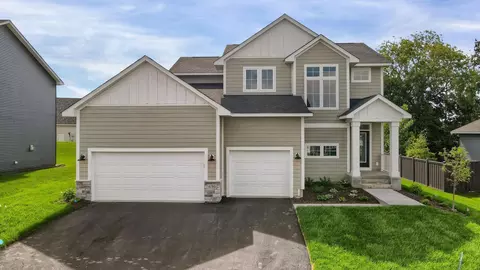 639 Elizabeth Way, Hudson, WI 54016
