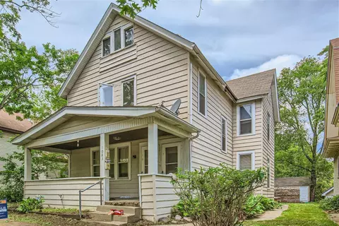 1083 Bush Ave, Saint Paul, MN 55106