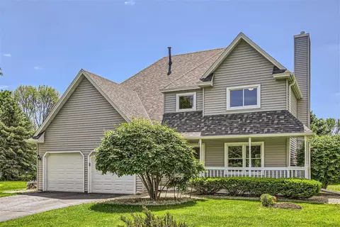 1238 Silverwood Ct, Woodbury, MN 55125