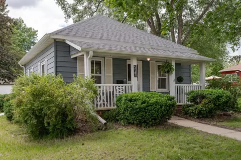527 Bench St SW, Chatfield, MN 55923