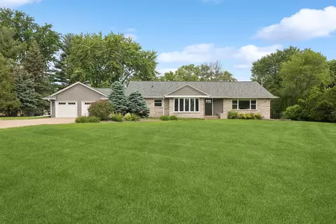 7604 Stillwater Blvd N, Oakdale, MN 55128