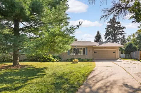 2316 Lilac Ln, White Bear Lake, MN 55110