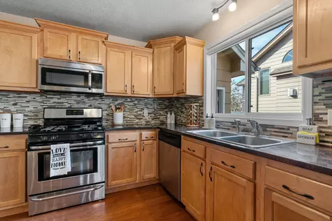 9681 Parkside Trl, Champlin, MN 55316 photo 22