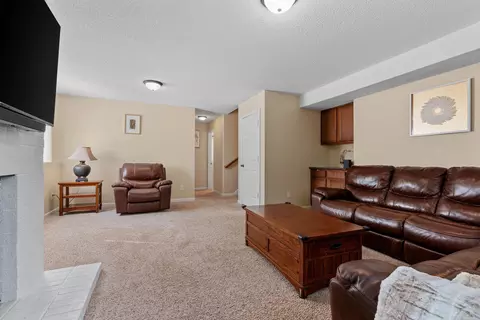 9681 Parkside Trl, Champlin, MN 55316 photo 36