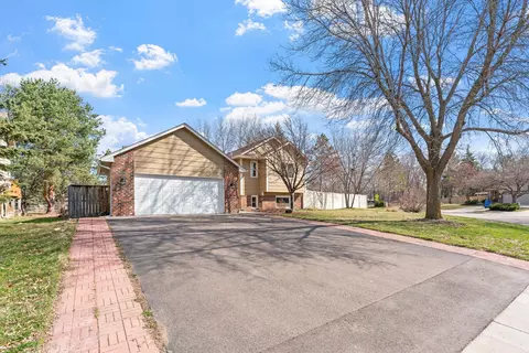 9681 Parkside Trl, Champlin, MN 55316 photo 2