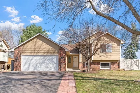 9681 Parkside Trl, Champlin, MN 55316