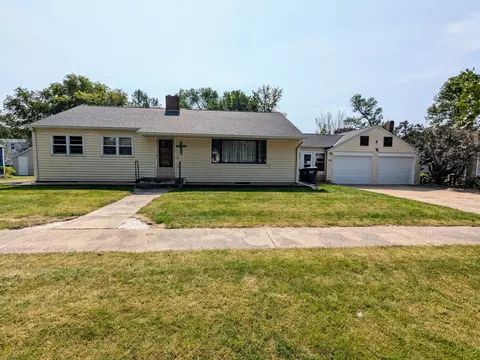 410 Martha St, Stewart, MN 55385