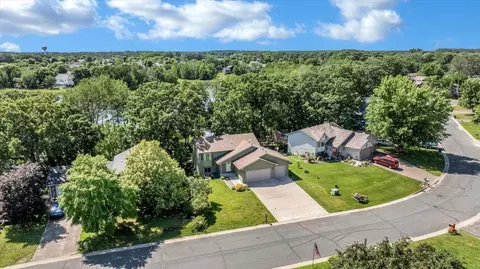 25992 10th St W, Zimmerman, MN 55398