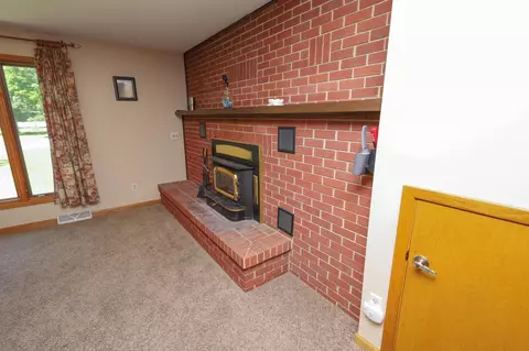 709 Ford Ave, Spring Valley, MN 55975 photo 9