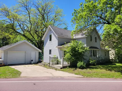 386 Lakeview Rd, Heron Lake, MN 56137