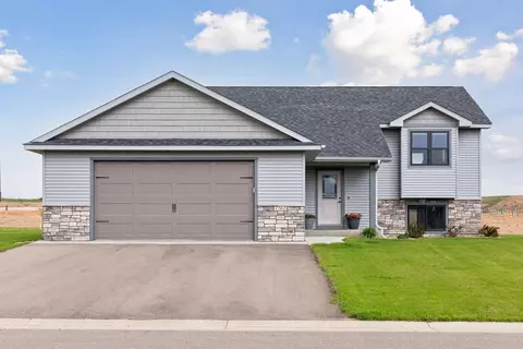 1762 Otter Way, New Richmond, WI 54017