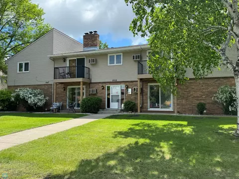 2012 Park Blvd S #B2, Fargo, ND 58103