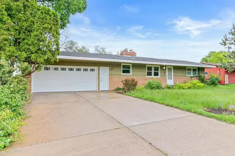 25 W Golden Lake Rd, Circle Pines, MN 55014