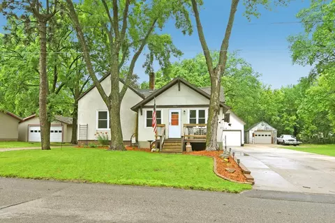 135 Central Ave, Paynesville, MN 56362