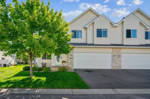 1677 Wexford Ln, Shakopee, MN 55379