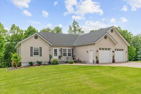 322 Tower Hill Rd, Plum City, WI 54761