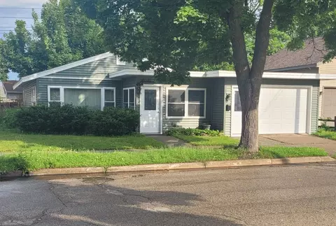 617 Hamilton St, Winona, MN 55987