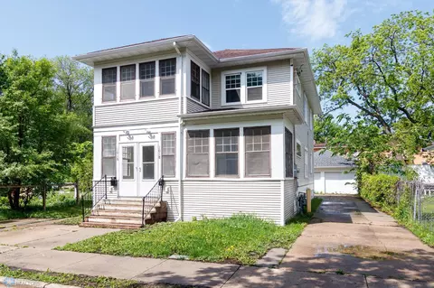 1018 9th St N, Fargo, ND 58102