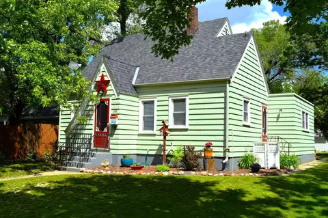 605 2nd St SE, Little Falls, MN 56345
