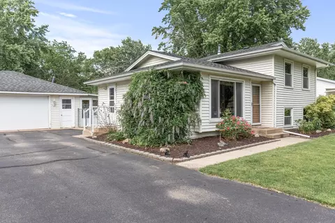 7095 168th St W, Rosemount, MN 55068
