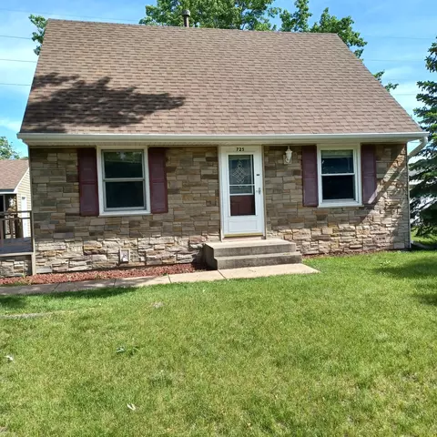 725 109th Ave NW, Coon Rapids, MN 55448