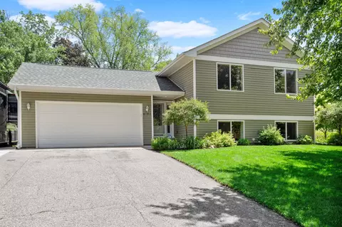 8193 Ideal Ave S, Cottage Grove, MN 55016