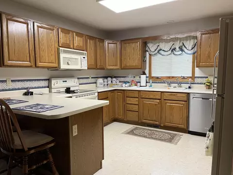 1235 6th Ave, Windom, MN 56101 photo 9