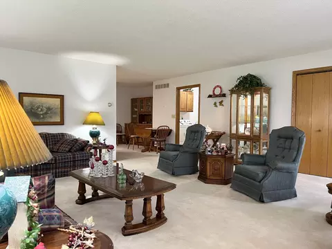 1235 6th Ave, Windom, MN 56101 photo 5
