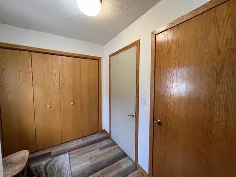 Entry Way - 613 Pine Cone Dr, Perham, MN 56573 photo 2 of 4