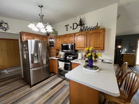 Kitchen - 613 Pine Cone Dr, Perham, MN 56573 photo 2 of 3