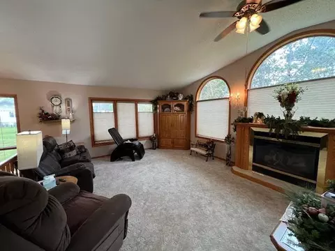 Living - 613 Pine Cone Dr, Perham, MN 56573 photo 2 of 5