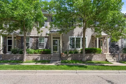7536 11th St N, Oakdale, MN 55128