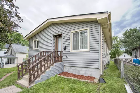 1083 Reaney Ave E, Saint Paul, MN 55106