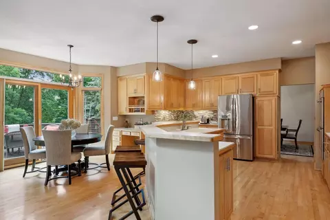 4176 Lakeridge Rd, Excelsior, MN 55331 photo 3