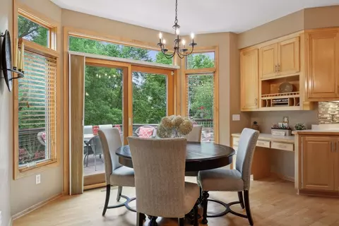 4176 Lakeridge Rd, Excelsior, MN 55331 photo 9