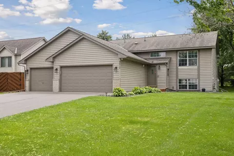 9613 78th St S, Cottage Grove, MN 55016