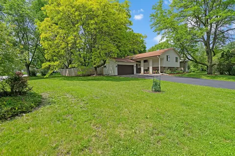 7350 Green Ridge Dr, Eden Prairie, MN 55346