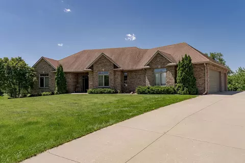 5160 Milly Ln SW, Rochester, MN 55902