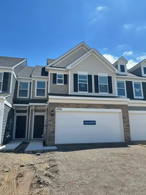 4702 Airlake Curv, Woodbury, MN 55129