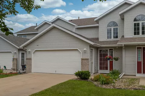 2618 Viola Heights Dr NE, Rochester, MN 55906