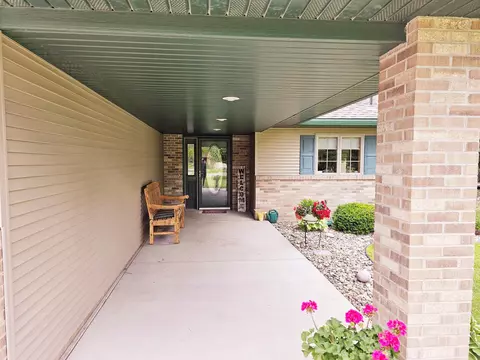 1300 23rd St SE, Willmar, MN 56201 photo 2
