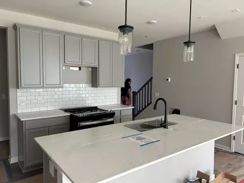 4813 Avery Ct, Eagan, MN 55123 photo 3