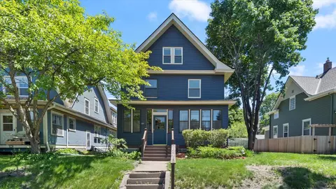 418 Beacon Ave, Saint Paul, MN 55104