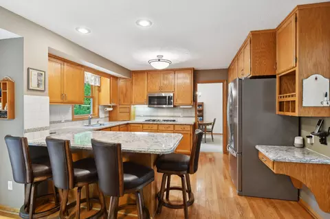 5920 Covington Rd, Shorewood, MN 55331 photo 8