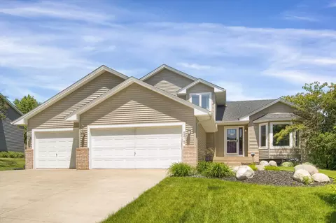 5415 Vinewood Ln N, Plymouth, MN 55442