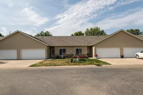 5266 Supalla Ct NW, Rochester, MN 55901