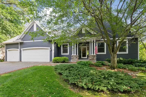 2351 Lukewood Dr, Chanhassen, MN 55317