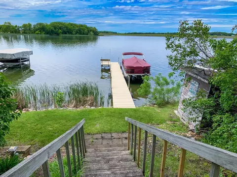 5016 189th Ave NW, New London, MN 56273