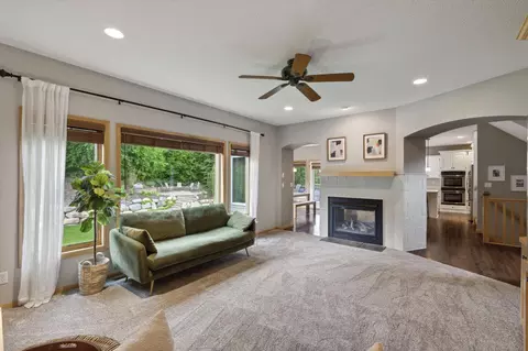 10929 Woodland Dr N, Champlin, MN 55316 photo 7