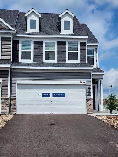 9694 4th St N, Lake Elmo, MN 55042